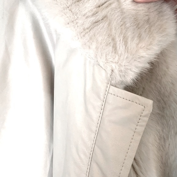 Guess size L faux fur 3/4 coat - Picture 8 of 16